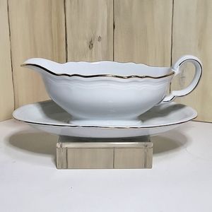 Vintage Seltmann Weiden Marie Luise Bayr. Ostmark gravy boat.
